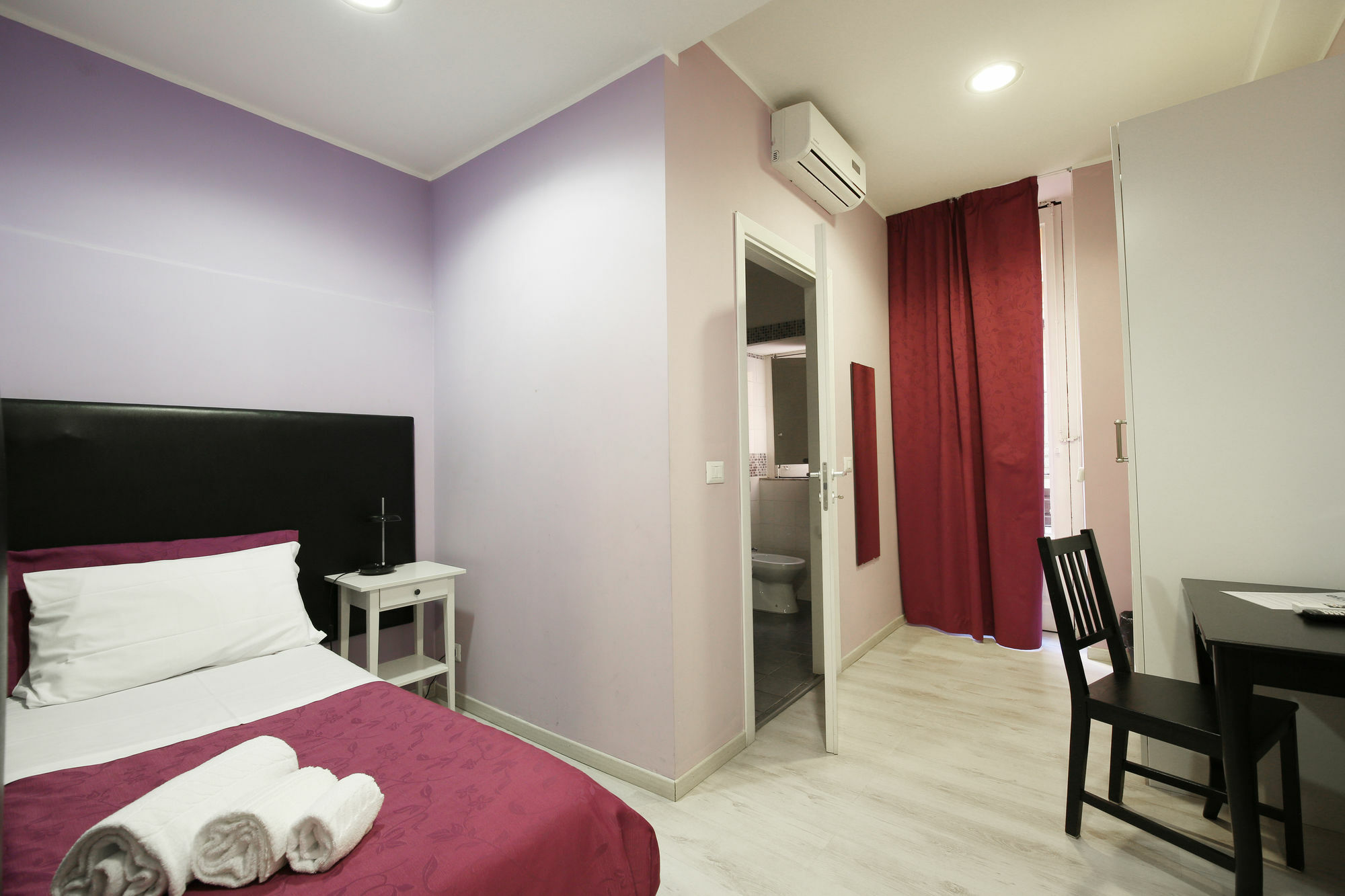 B&B Elios Rooms คาตาเนีย ภายนอก รูปภาพ